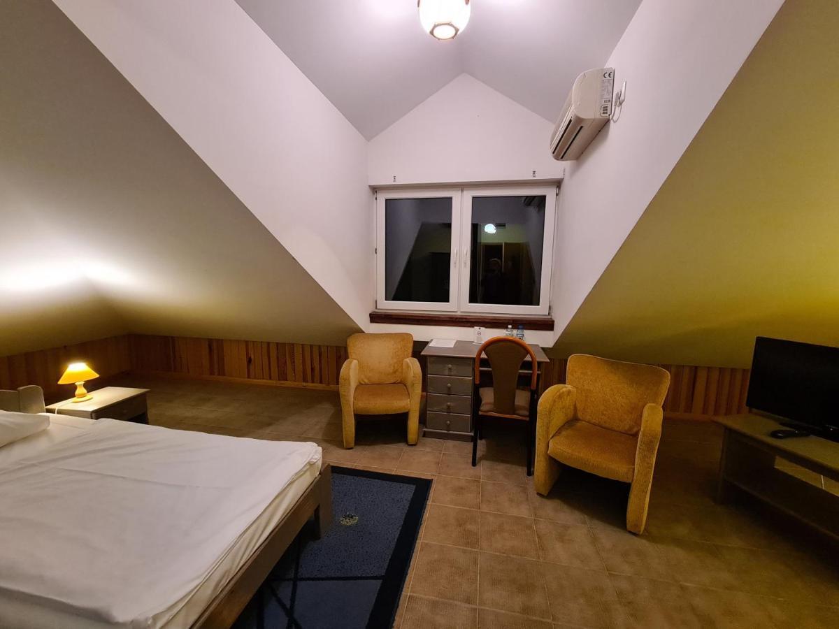 Hotel 쿠드즈코 외부 사진